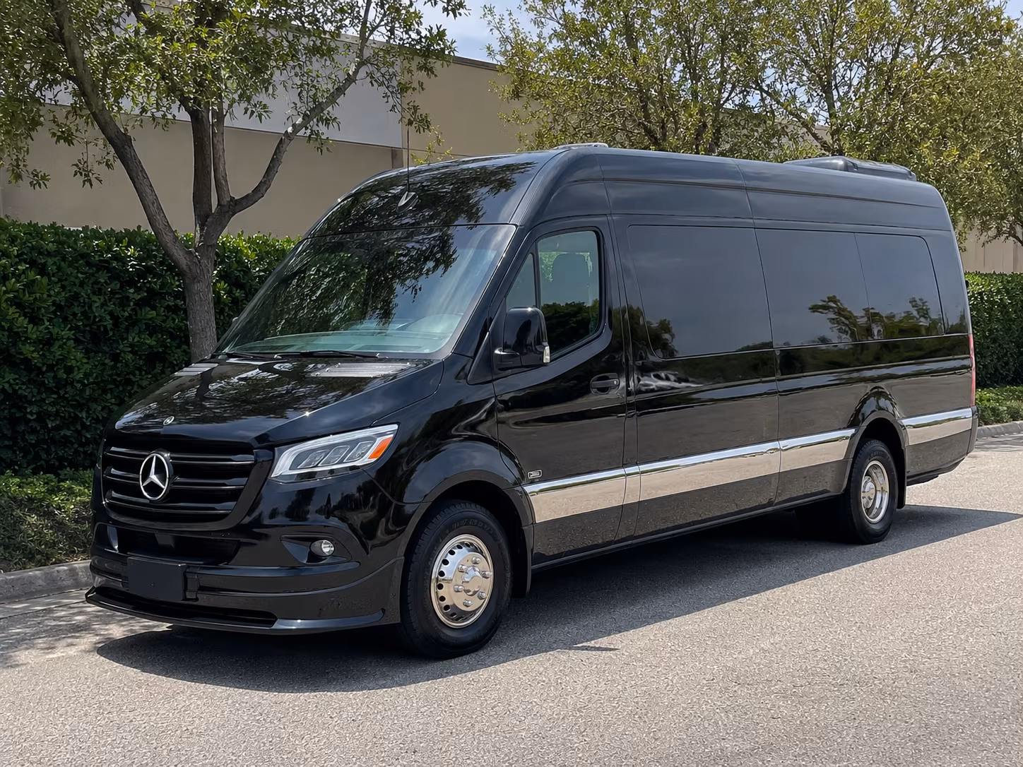 find the perfect transportation for your next private event 3