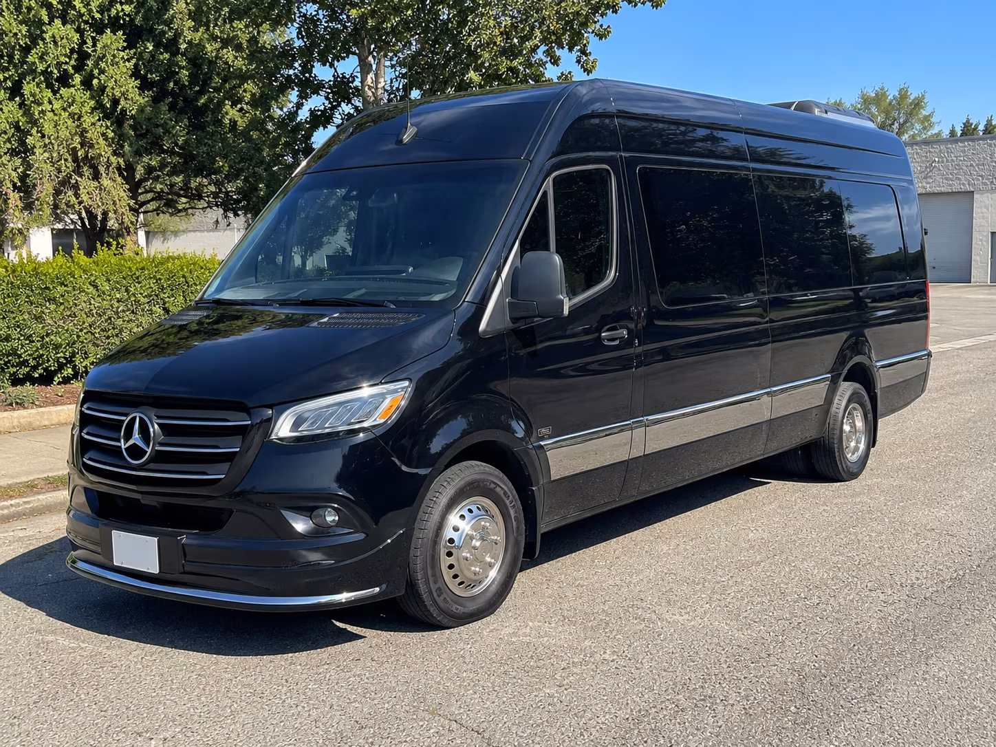 sprinter van type and group size affect aurora rental rates